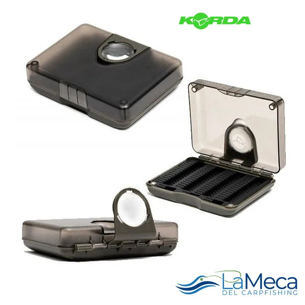 CAJA DE ANZUELOS CON LENTE KORDA HOOK SAFE