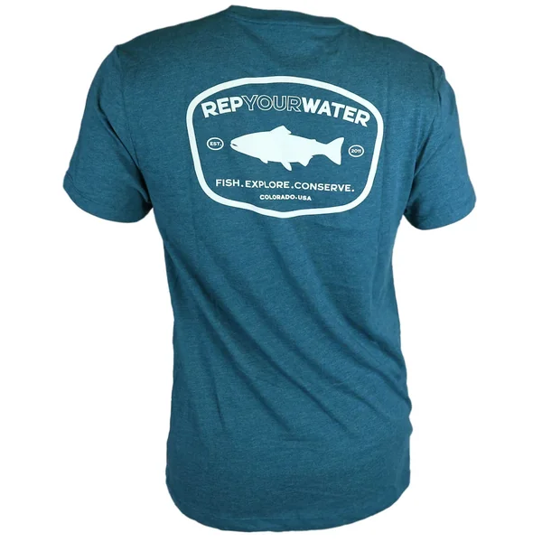Camiseta con escudo RepYourWater
