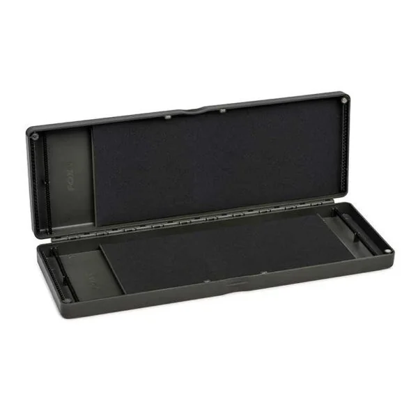 Fox Caja de Aparejos y Bajos L – 50 Pins