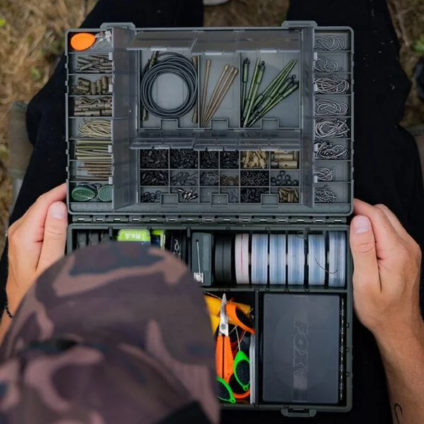 Fox Edges Loaded Tackle Box Medium - Imagen 9