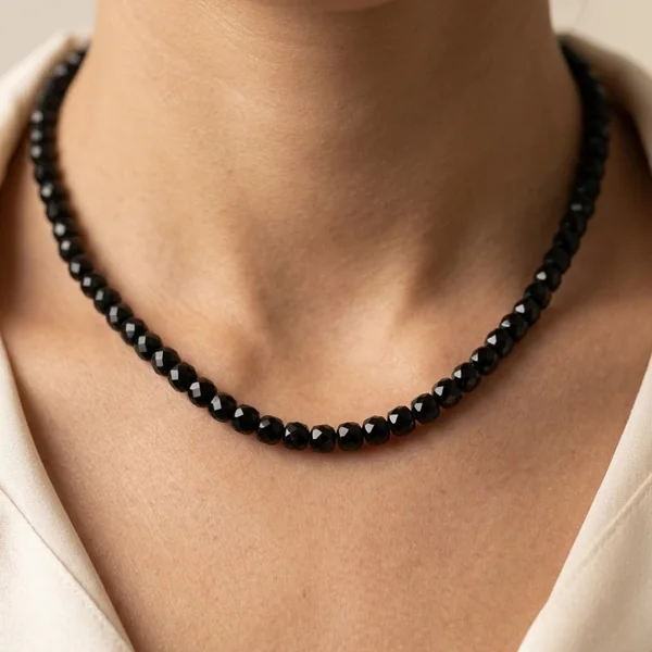 H&Co Collar Cubos de Agata y Cuarzo Black