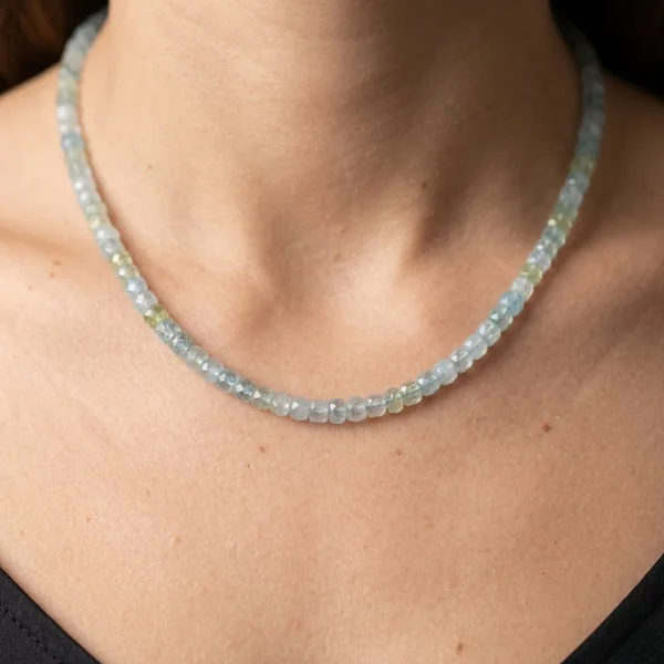 H&Co Collar Cubos de Agata y Cuarzo Light Green
